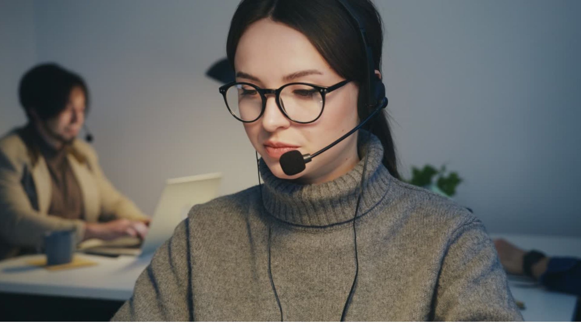 Analyzing and Enhancing Call Center Performance in the Telecommunications Sector 