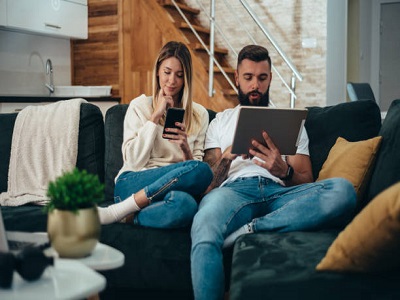 The Impact of Smartphones on Work-Life Balance 