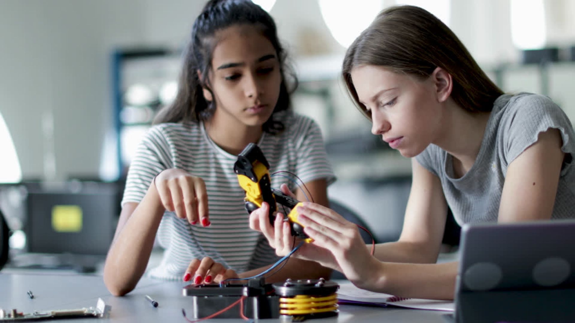 The Gen-Z Perspective: How Technology is Shaping a New Generation 